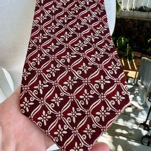 Silk Gap Tie